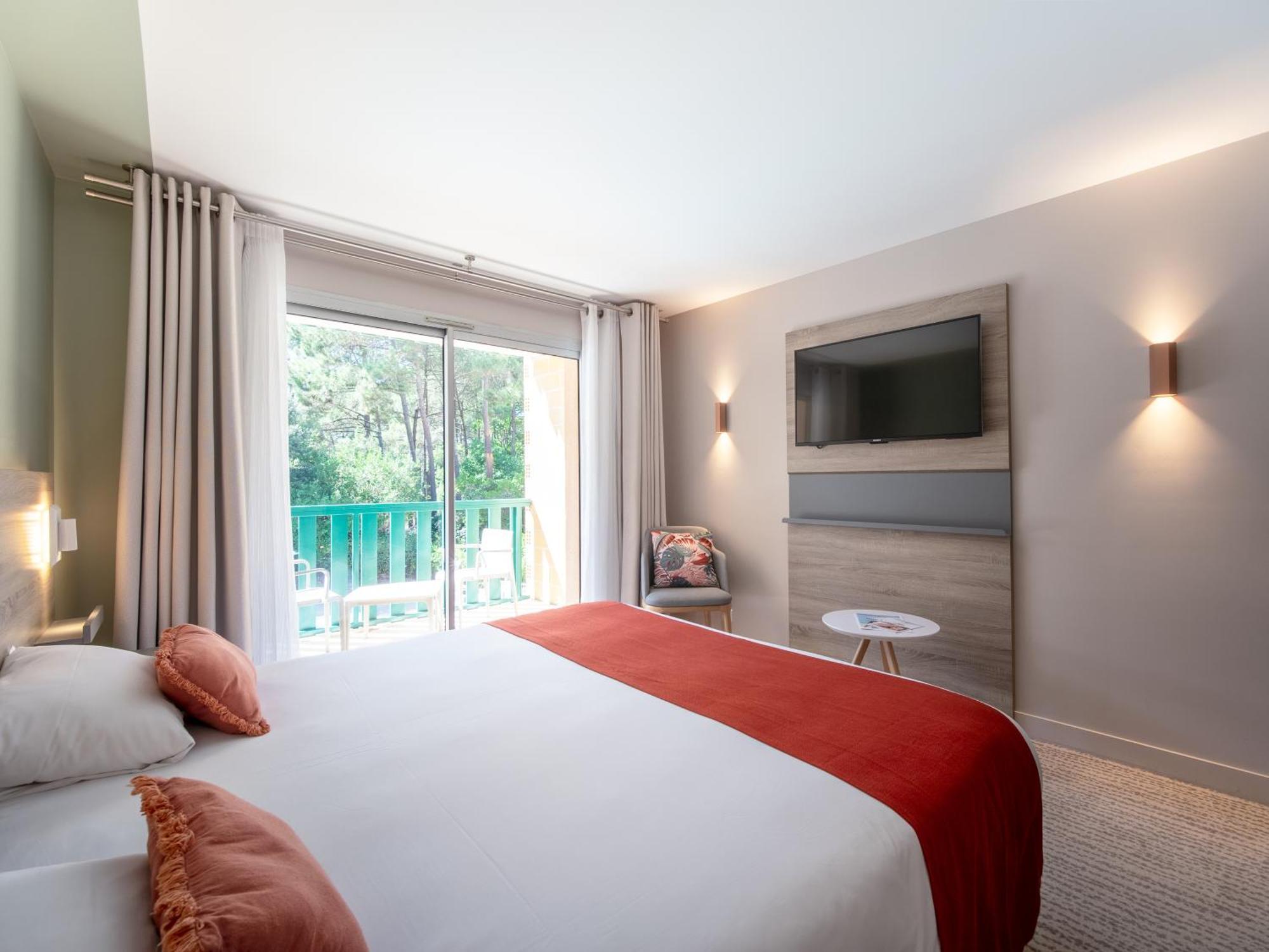 Hotel & Spa Vitalparc, The Originals Collection Lacanau Exterior photo